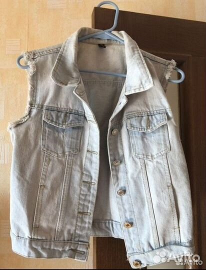 Жилет безрукавка женская