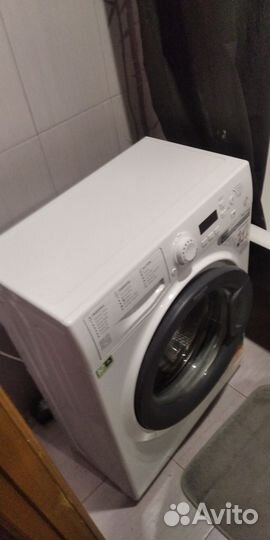 Стиральная машина Hotpoint-Ariston vmuf 501 узкая