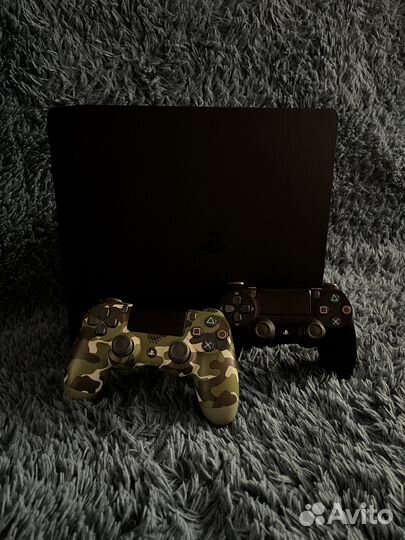 Игровая приставка ps4