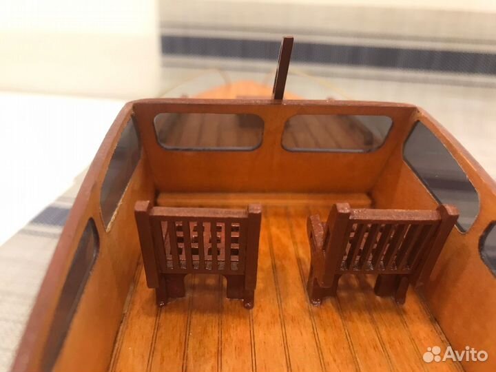 Яхта, катер модель, дерево 