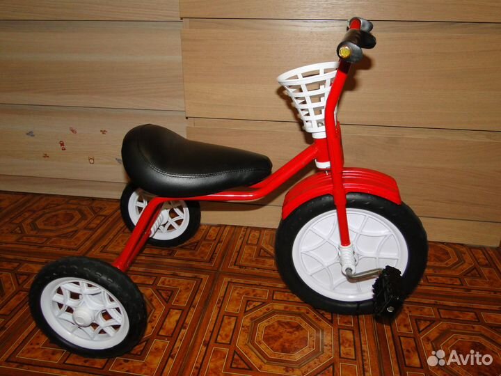 Велосипед трехколесный Зубренок