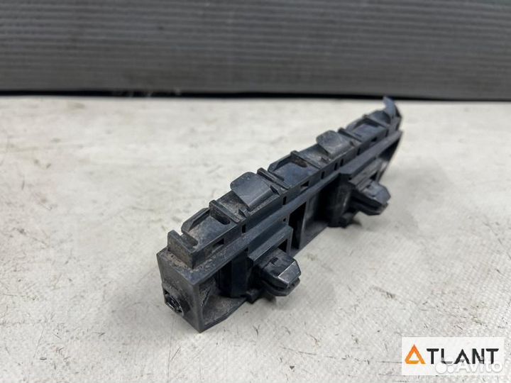 Крепление бампера передняя левая honda stream