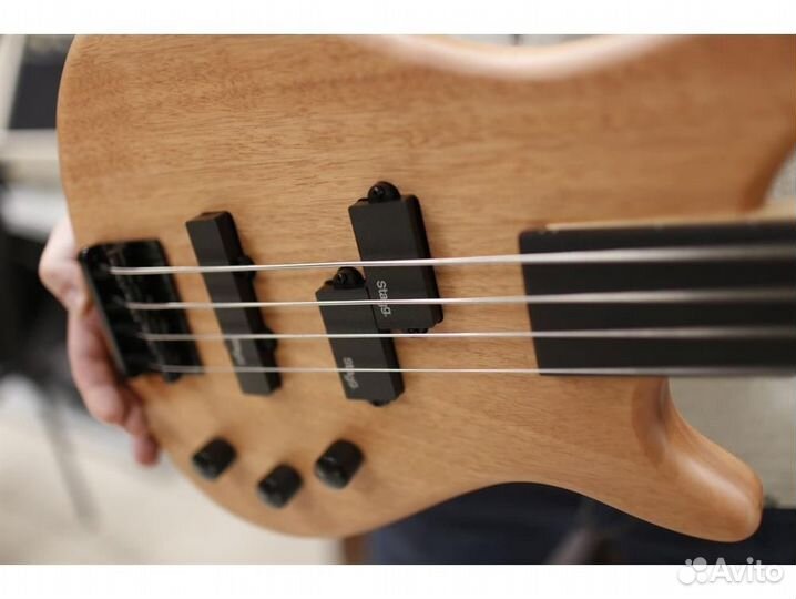 Stagg BC300FL-NS безладовая четырехструнная бас-ги