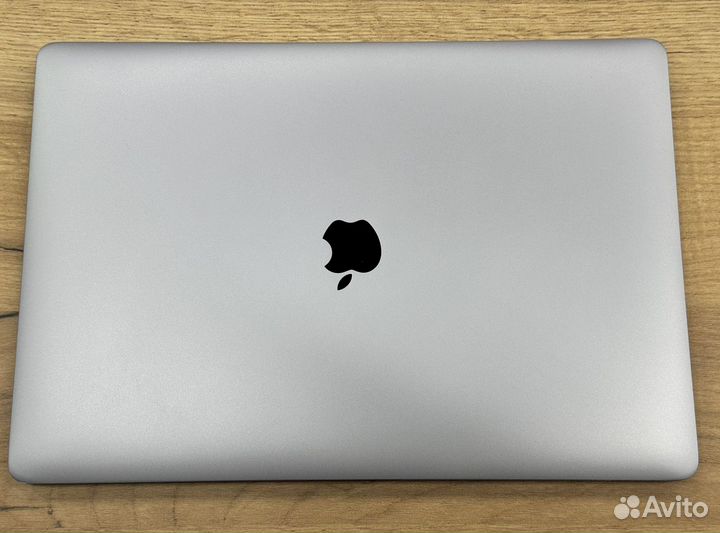 MacBook Pro 15 2017 16/512Gb TouchBar i7