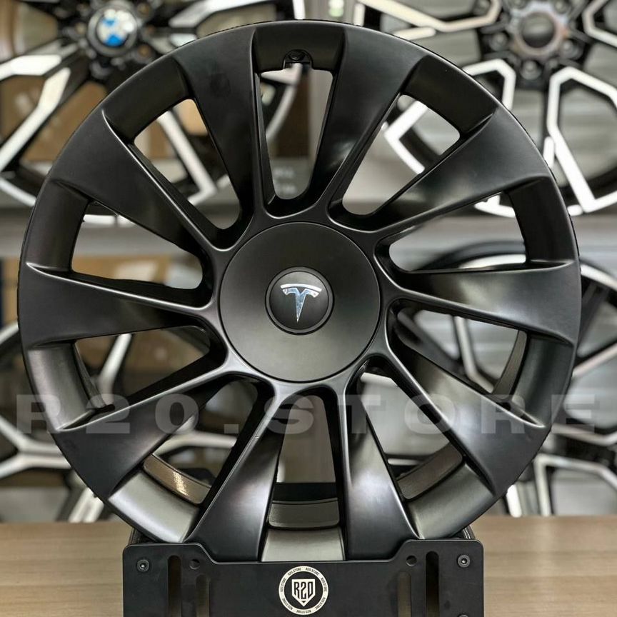 Литые диски Tesla 9.5×R20 5×114.3