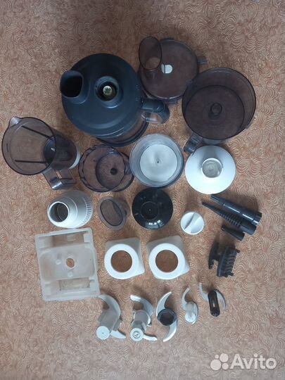 Кухонный комбайн,детали