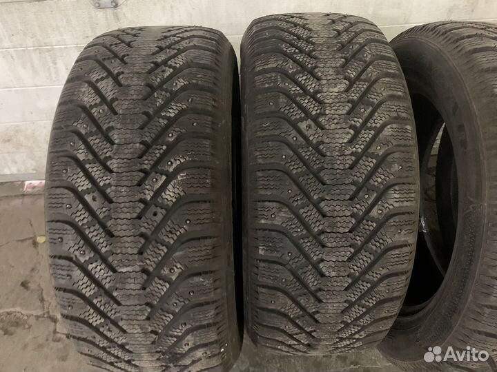 Goodyear UltraGrip 500 255/55 R18