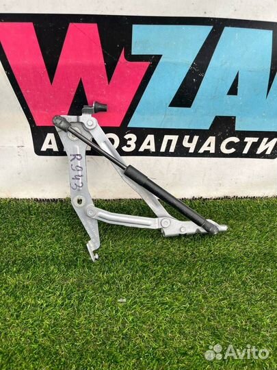 Петля крышки багажника правая Ford Mustang 6 рест