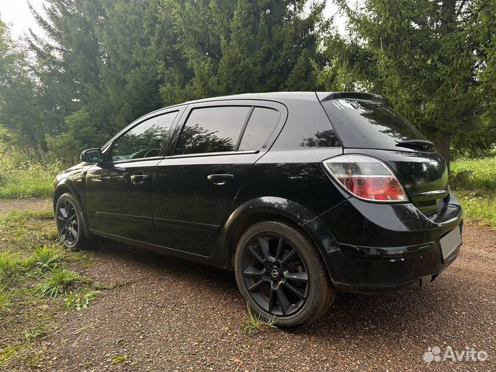 Opel Astra 1.8 МТ, 2008, 282 000 км