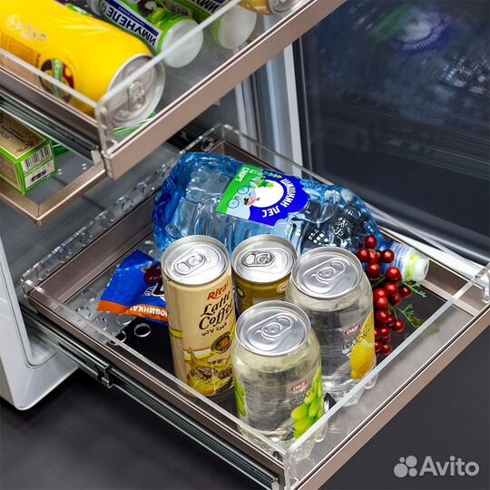 Холодильник для косметики и напитков Meyvel MD35-W