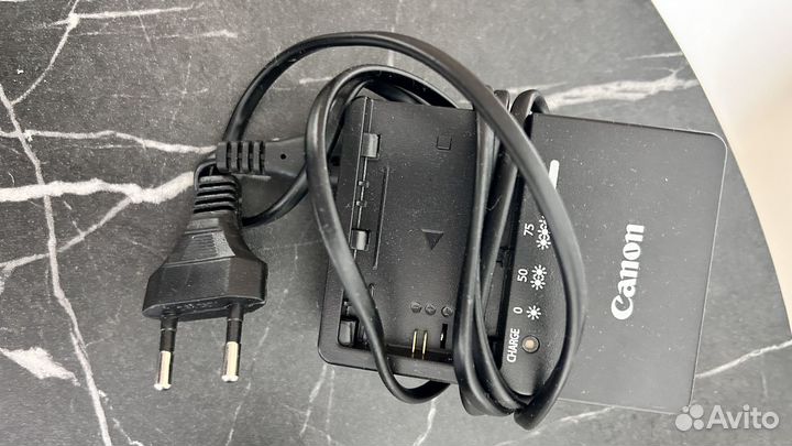 Зеркальный фотоаппарат canon 60 d