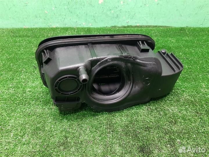 Лючок топливного бака Mercedes Benz C-Class W204