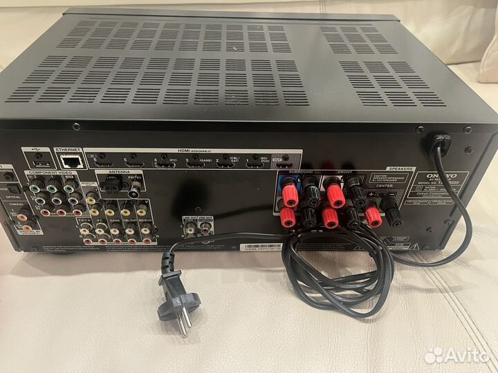 Ресивер Onkyo TX-NR525