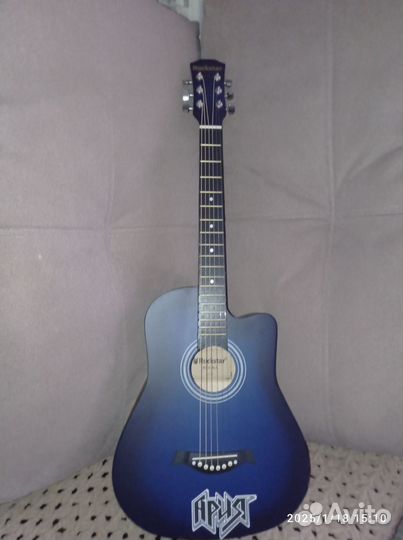 Электроакустическая гитара