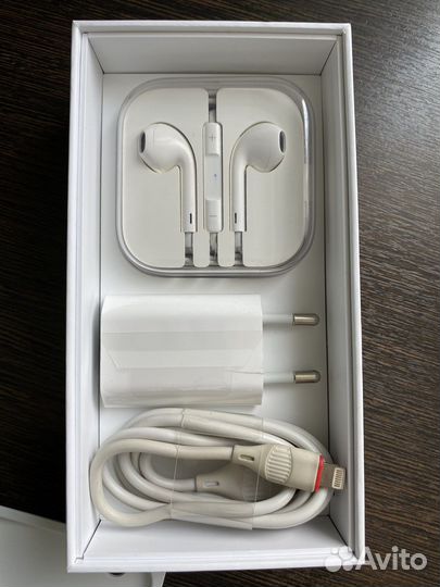 Телефон iPhone 6s