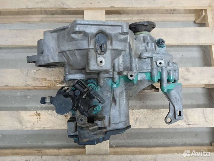 МКПП Volkswagen Passat B3, B4 2.0