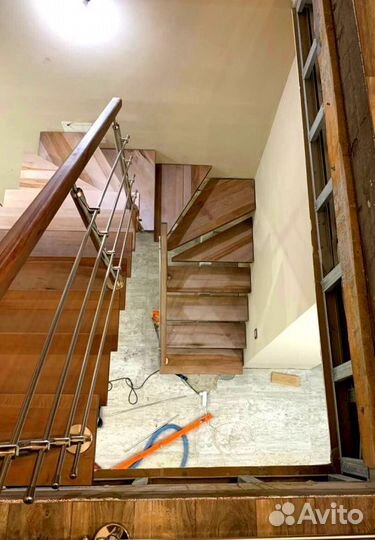 Лестничные перила кованные с монтажем