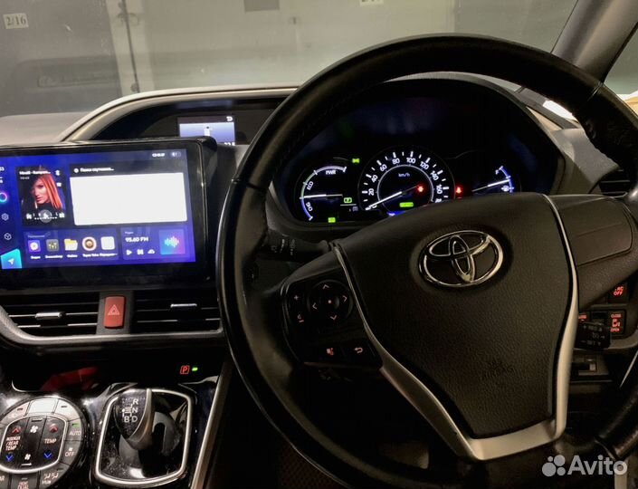 Магнитола Teyes CC3 4/64 для Тойота Вокси