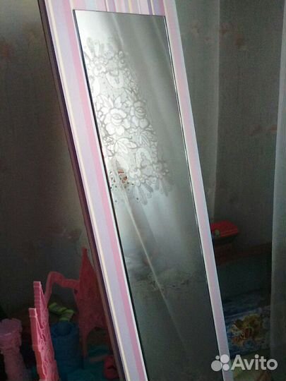 Зеркало напольное