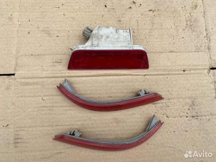 Катафот заднего бампера Nissan Almera G15