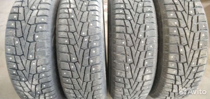 Roadstone Winguard WinSpike 195/60 R15 92T