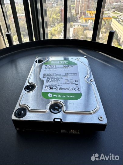 Жесткий диск Western Digital WD10earx 1Тб