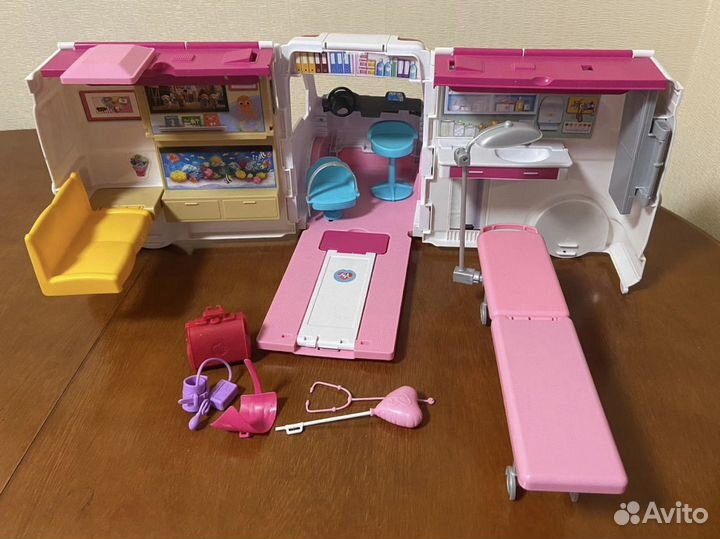 Машина Barbie скорая помощь