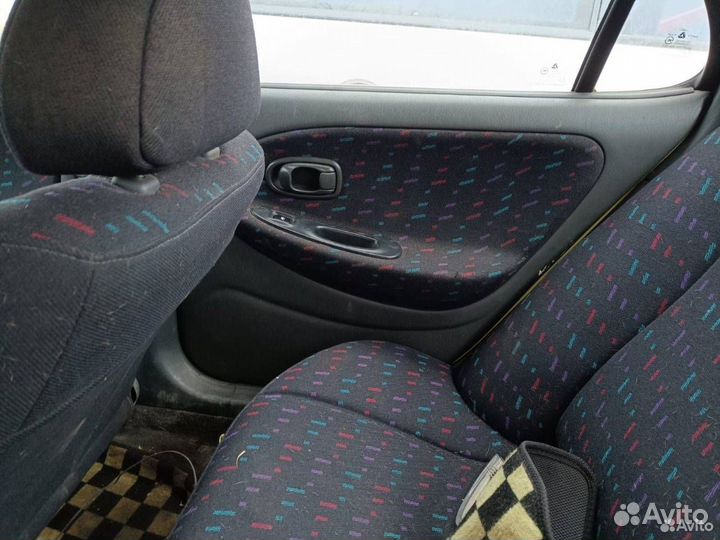 Комплект сидений (салон) Hyundai Lantra J2 1998