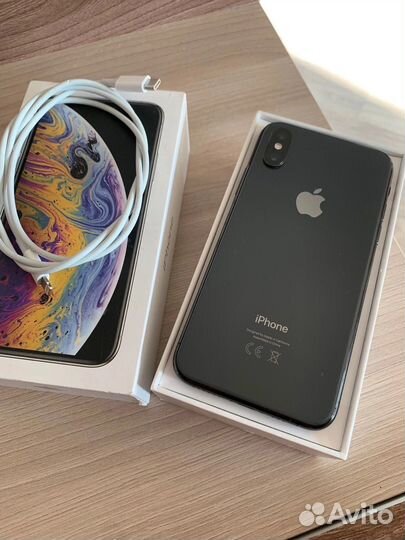 iPhone Xs, 64 ГБ