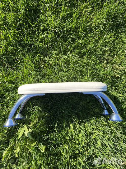 Подставка для рук маникюрная