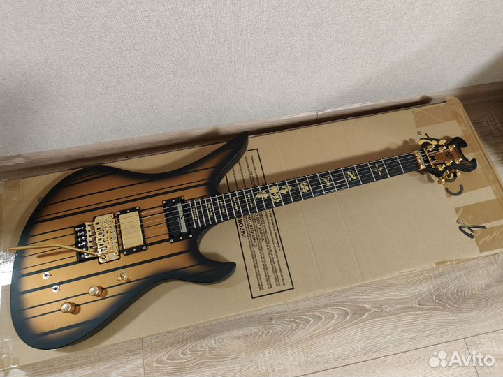 Schecter Synyster Gates Custom