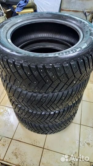 Goodyear Ultragrip Ice Arctic 215/55 R17 99T
