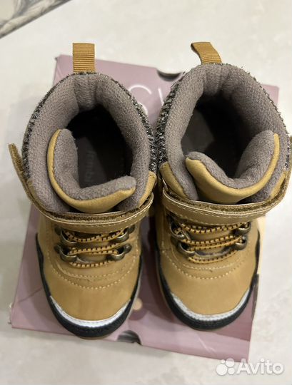 Ботинки демисезонные для мальчика 24