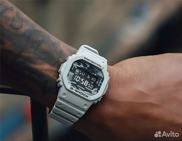 Новые мужские casio DW-5600CA-8DR