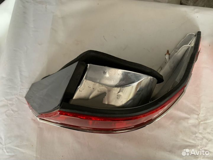 Фонарь задний правый mercedes benz W220 st4401920c