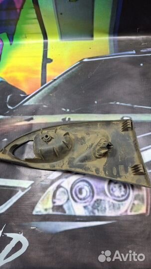 Накладка внутренней ручки двери задняя правая Ford