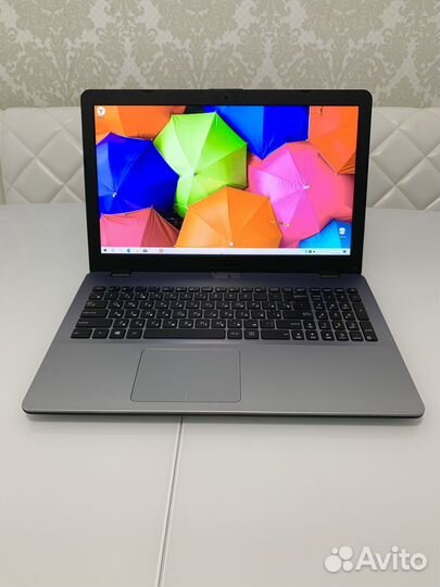 Asus 32GB+i5+2000TB+SSD+Nvidia GeForce 940MX 2GB