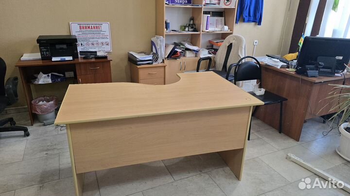 Офисная мебель бу столы