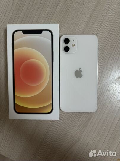 iPhone 12, 64 ГБ