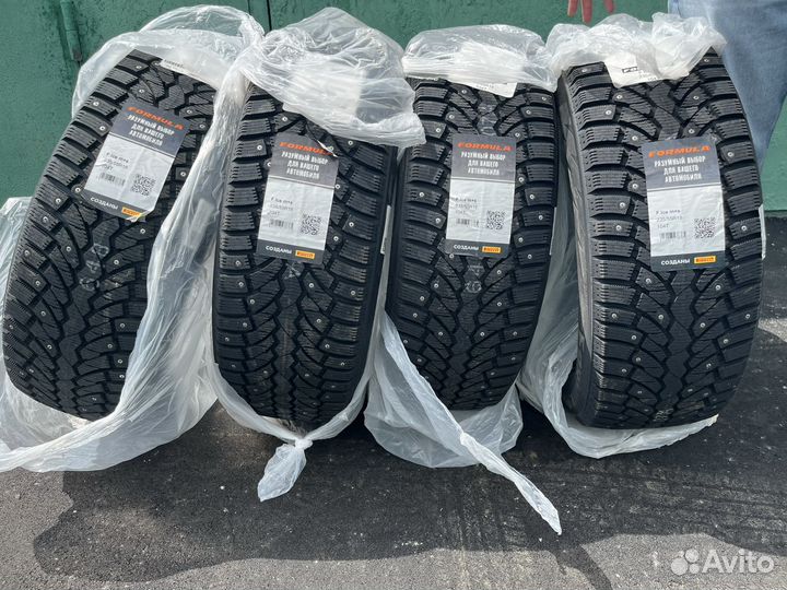 Pirelli Formula Ice 235/55 R18 104T
