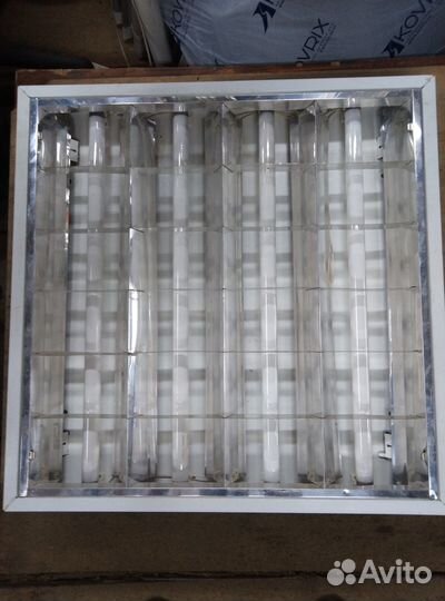 Светильник потолочный