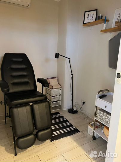 Место для мастера маникюра