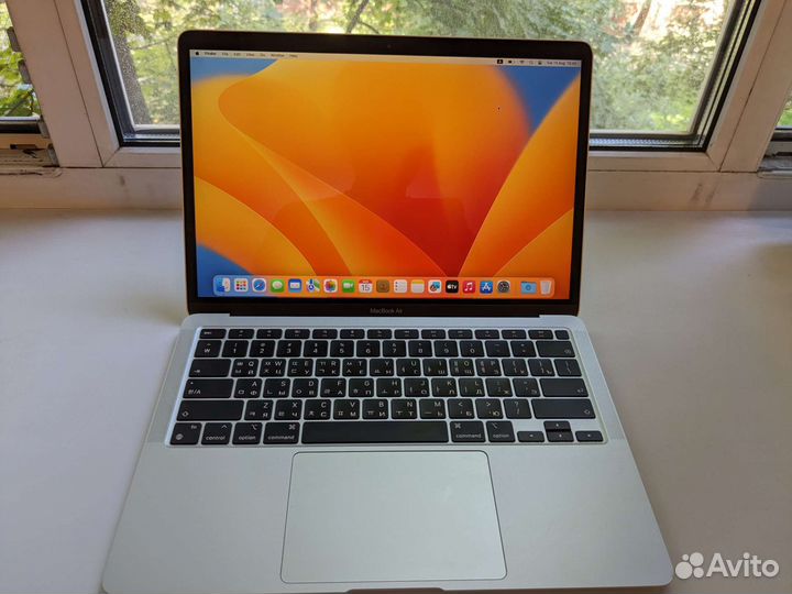Apple MacBook air 13 m1