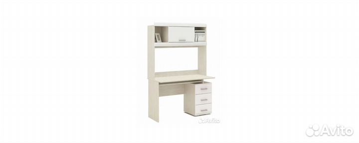 Компьютерный стол с надстройкой