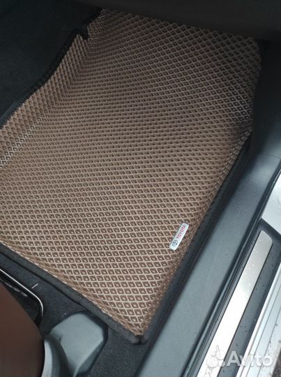 Коврики EVA на Toyota RAV4