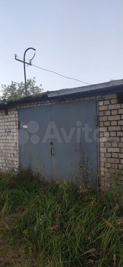 Гараж, > 30 м²