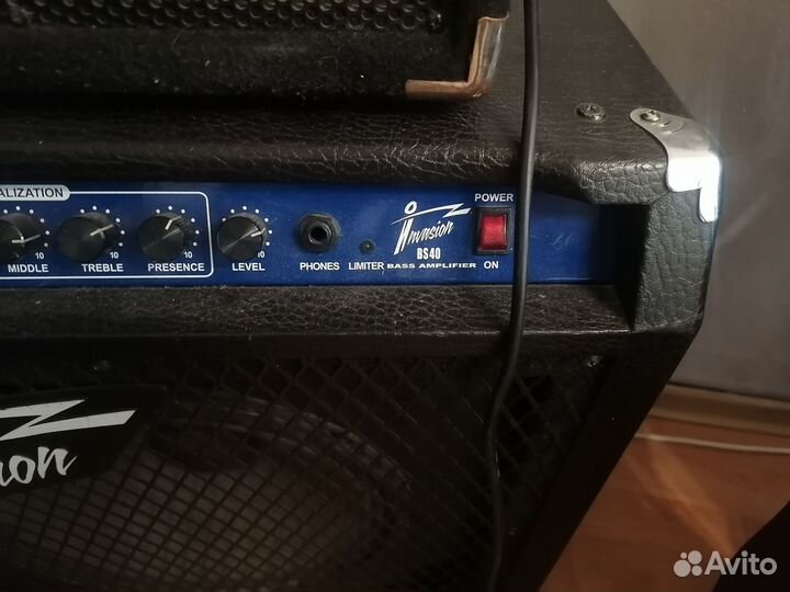 Басовый комбик invasion bs40