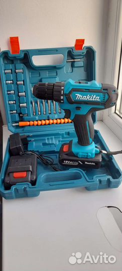 Шуруповерт makita 18v