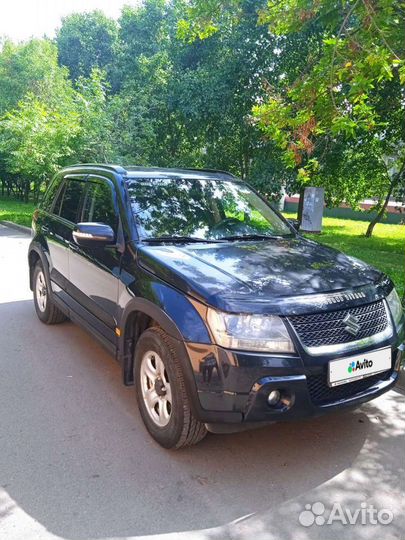 Suzuki Grand Vitara 2.0 AT, 2011, 188 000 км