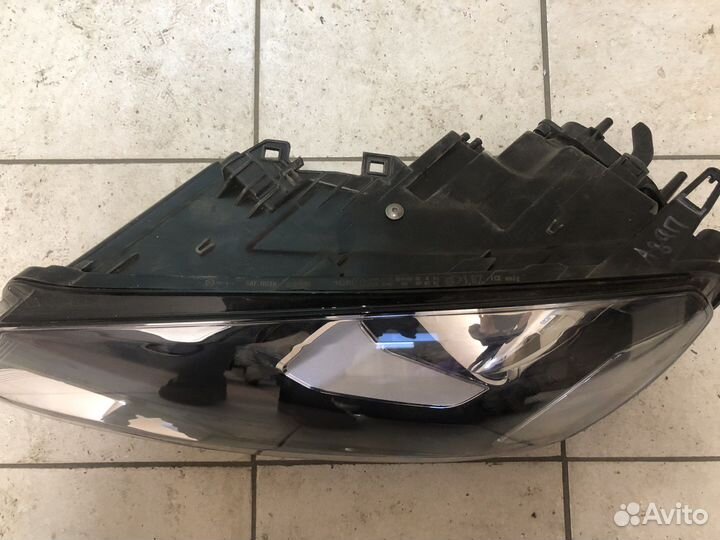 Фара volkswagen touareg nf VW Touareg NF